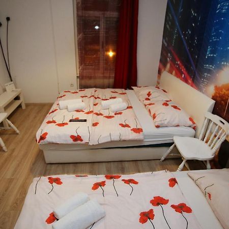 Apartments Rooms Fontane Trnje - Free Parking Zagreb Bagian luar foto