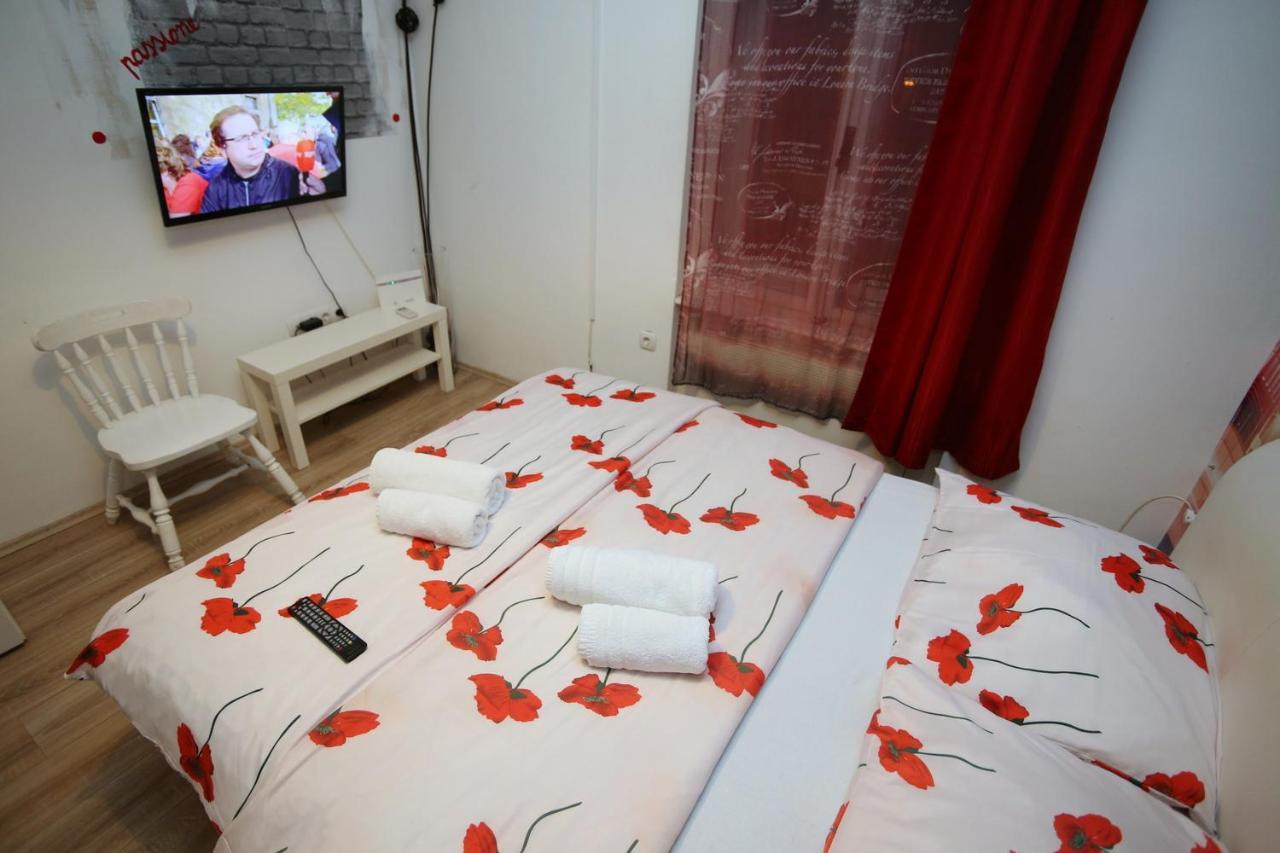 Apartments Rooms Fontane Trnje - Free Parking Zagreb Bagian luar foto