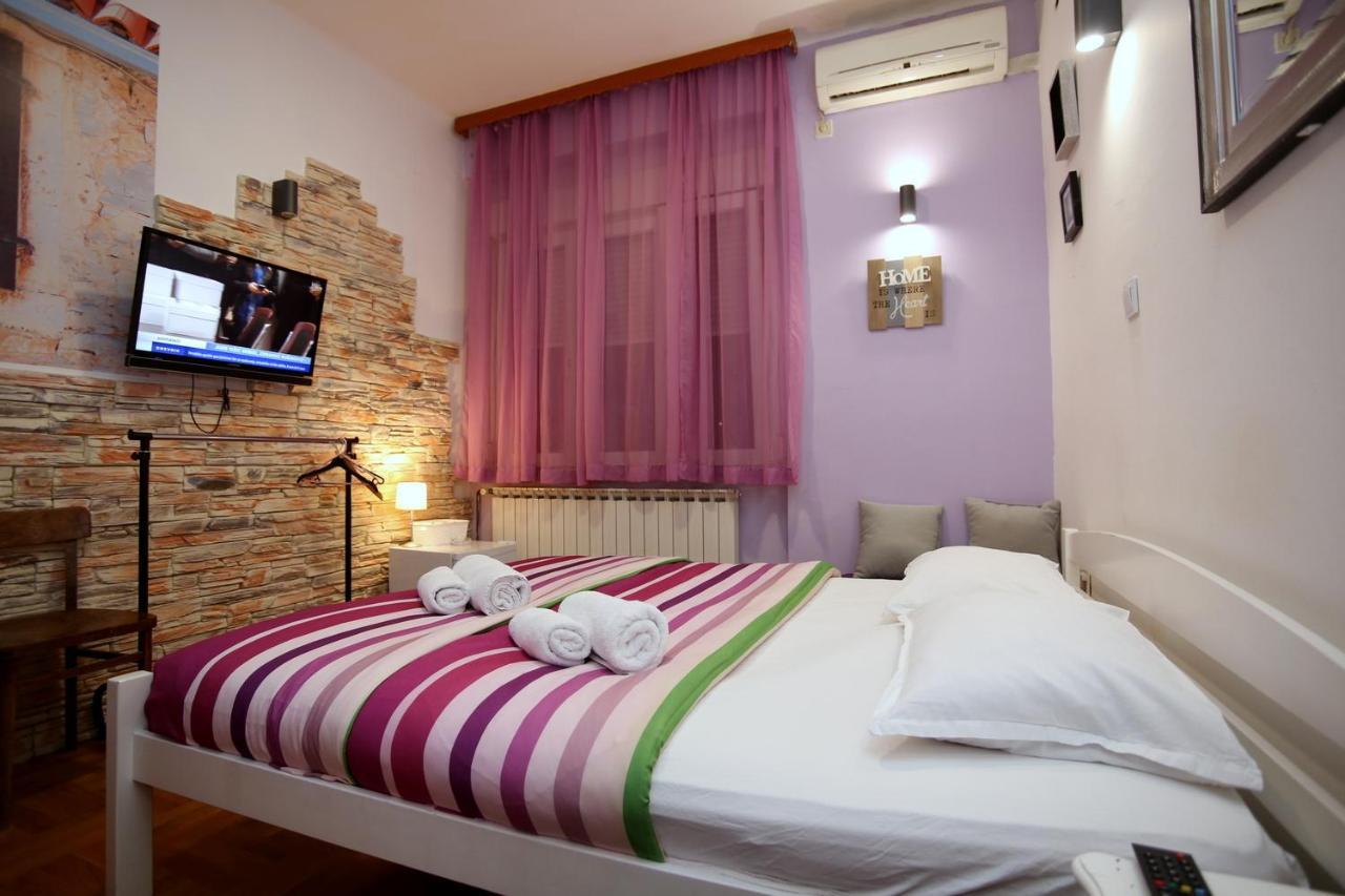 Apartments Rooms Fontane Trnje - Free Parking Zagreb Bagian luar foto