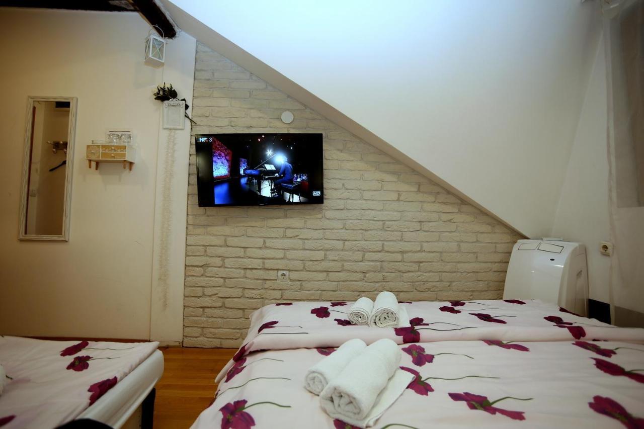 Apartments Rooms Fontane Trnje - Free Parking Zagreb Bagian luar foto